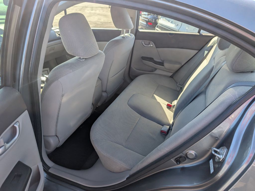 2012 Honda Civic Image 12