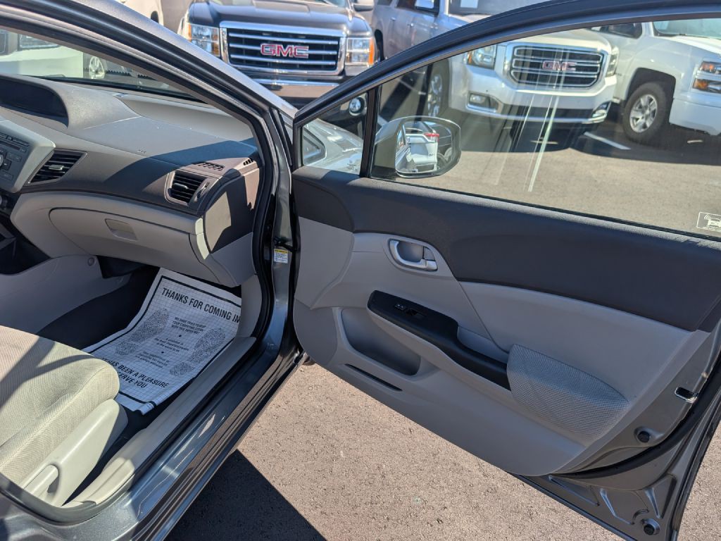 2012 Honda Civic Image 15
