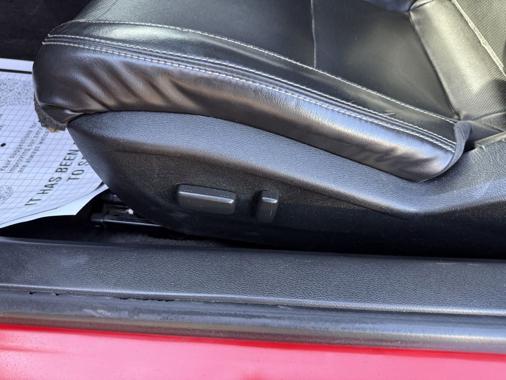 2012 Chevrolet Camaro Image 18