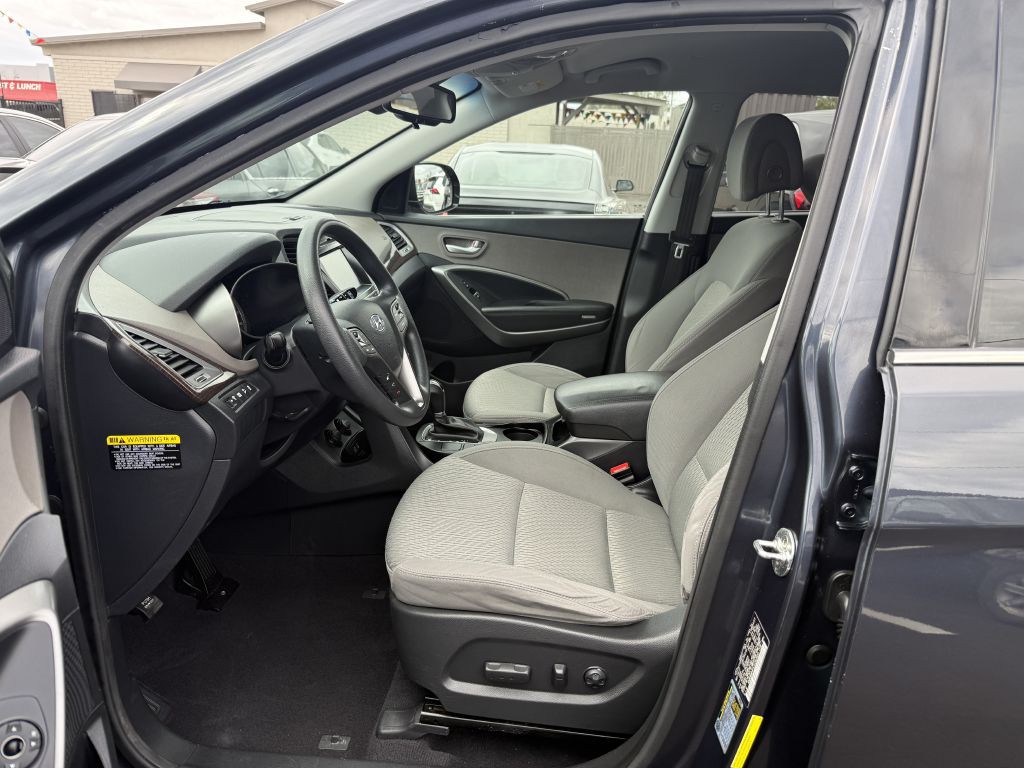 2018 Hyundai Santa Fe Image 8