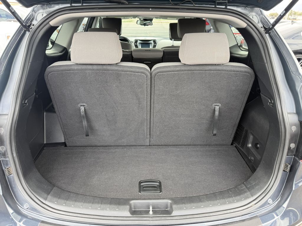 2018 Hyundai Santa Fe Image 11