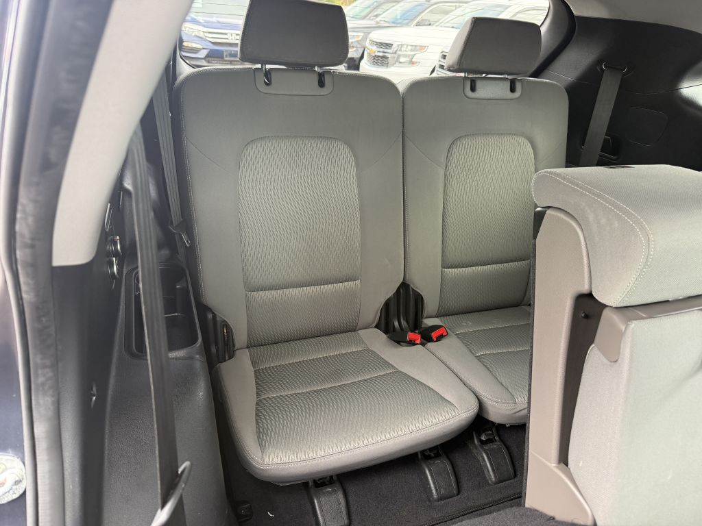 2018 Hyundai Santa Fe Image 12