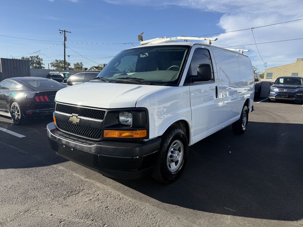 2017 Chevrolet Express Image 1