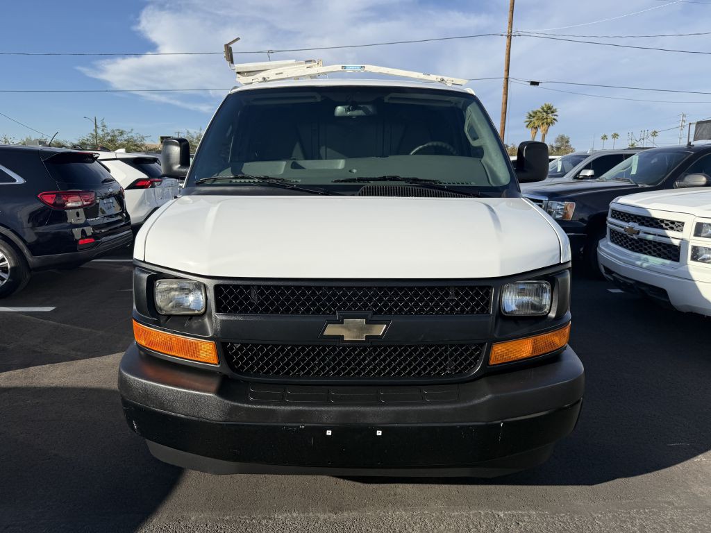 2017 Chevrolet Express Image 2