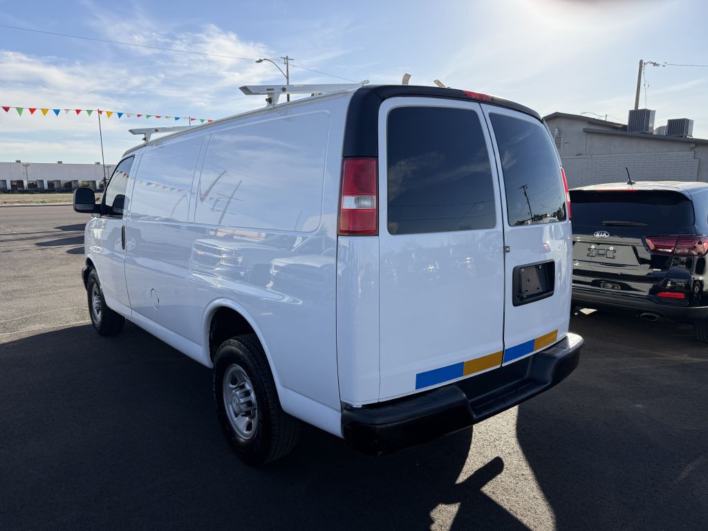 2017 Chevrolet Express Image 6