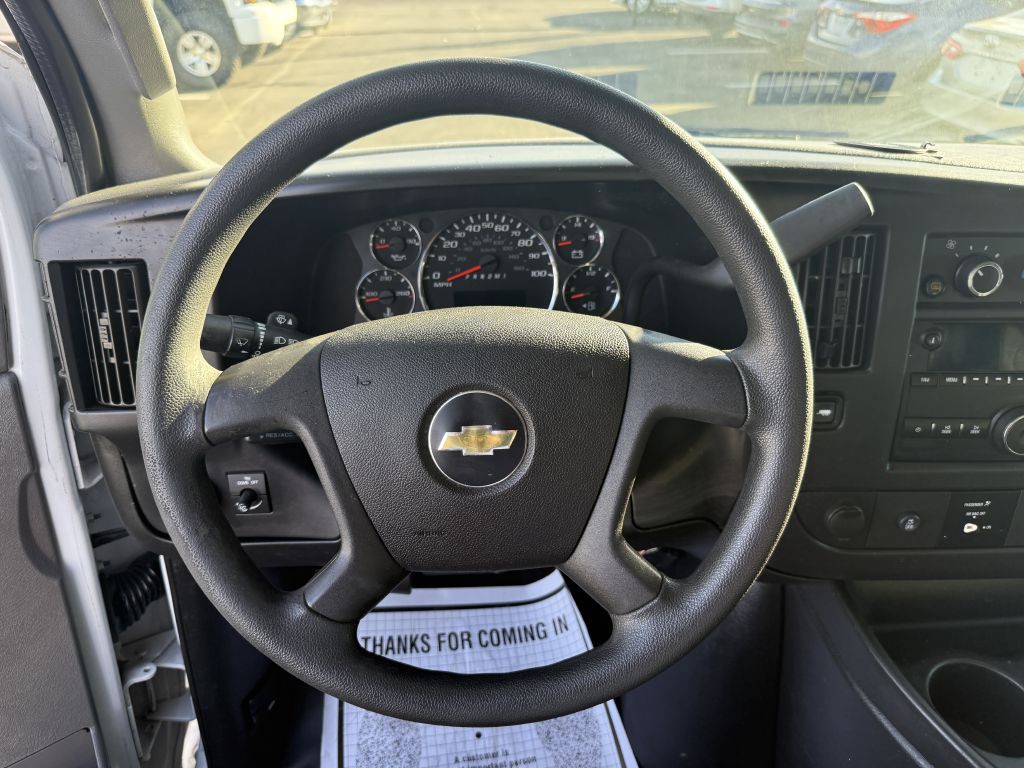 2017 Chevrolet Express Image 16
