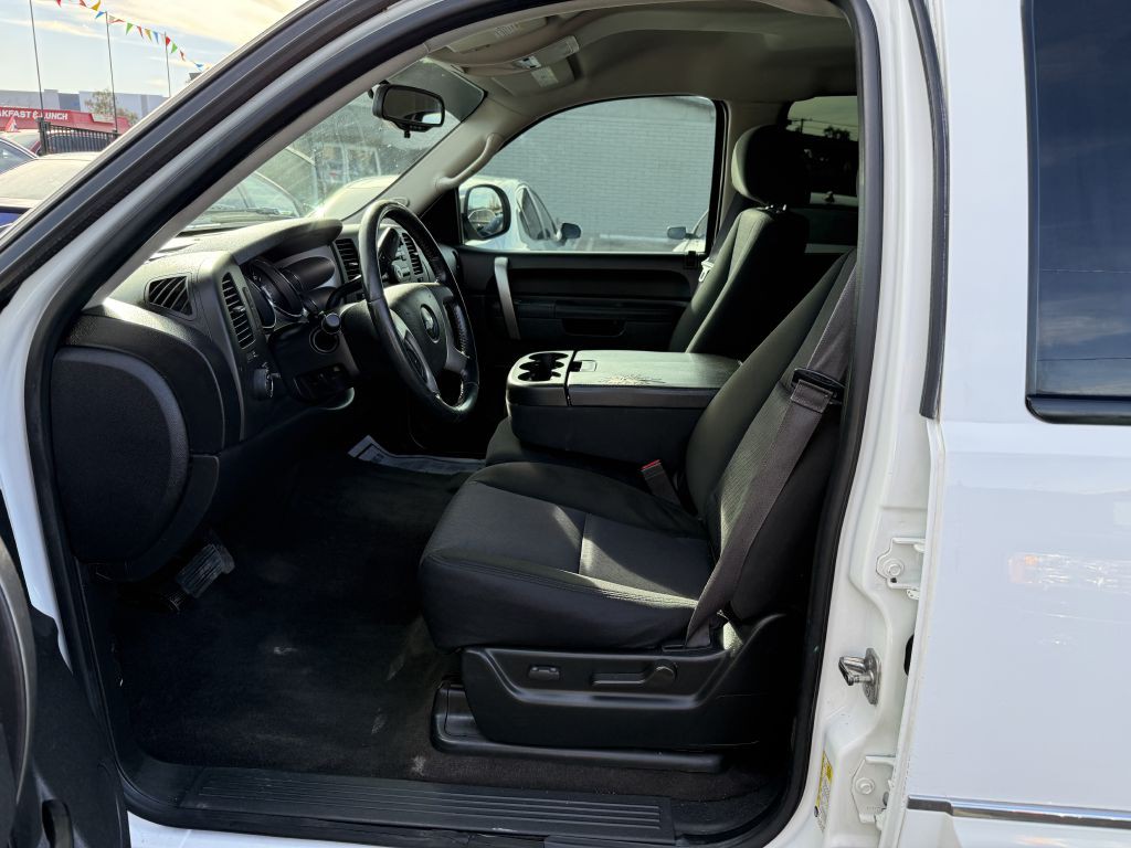 2013 Chevrolet Silverado 1500 Image 8