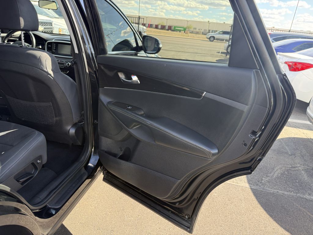 2020 Kia Sorento Image 16
