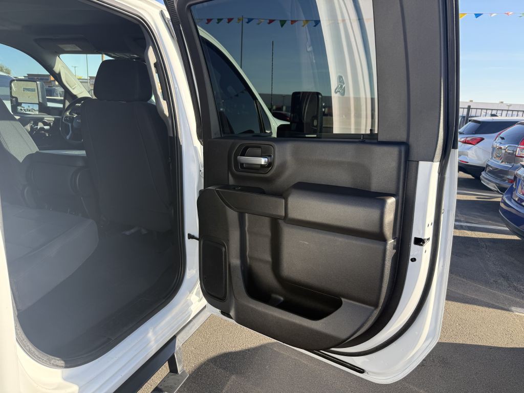 2022 Chevrolet Silverado 1500 Image 13