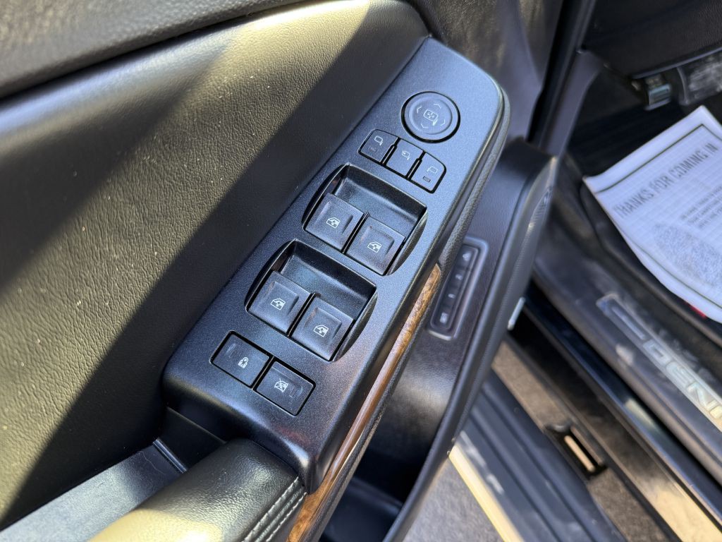 2015 GMC Yukon Image 20