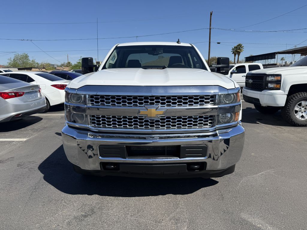 2019 Chevrolet Silverado 1500 Image 2