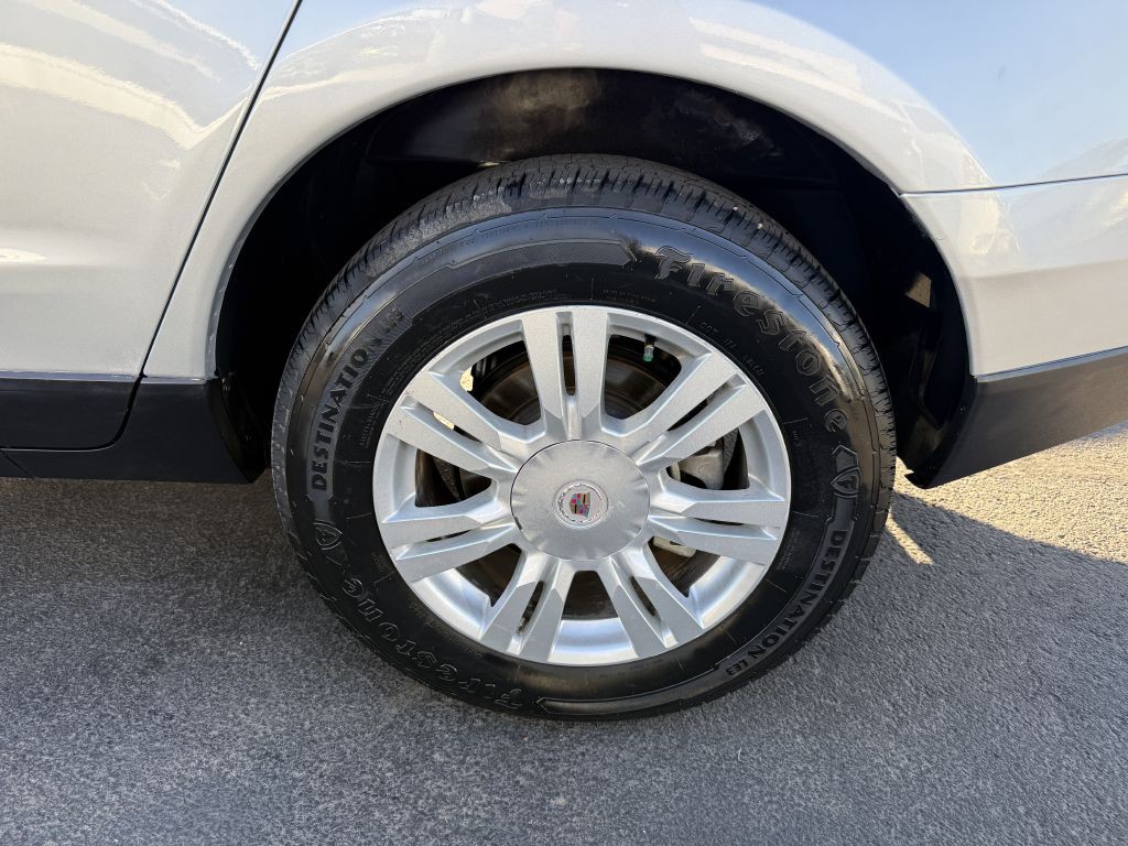 2011 Cadillac SRX Image 17