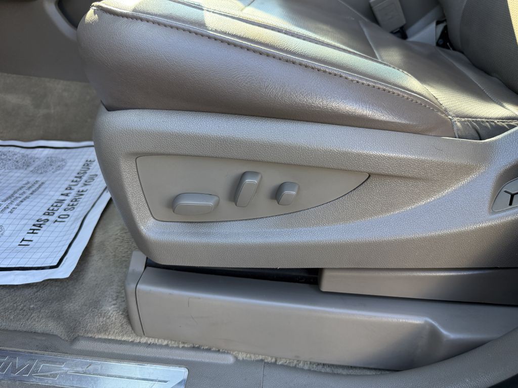 2015 GMC Yukon Image 23