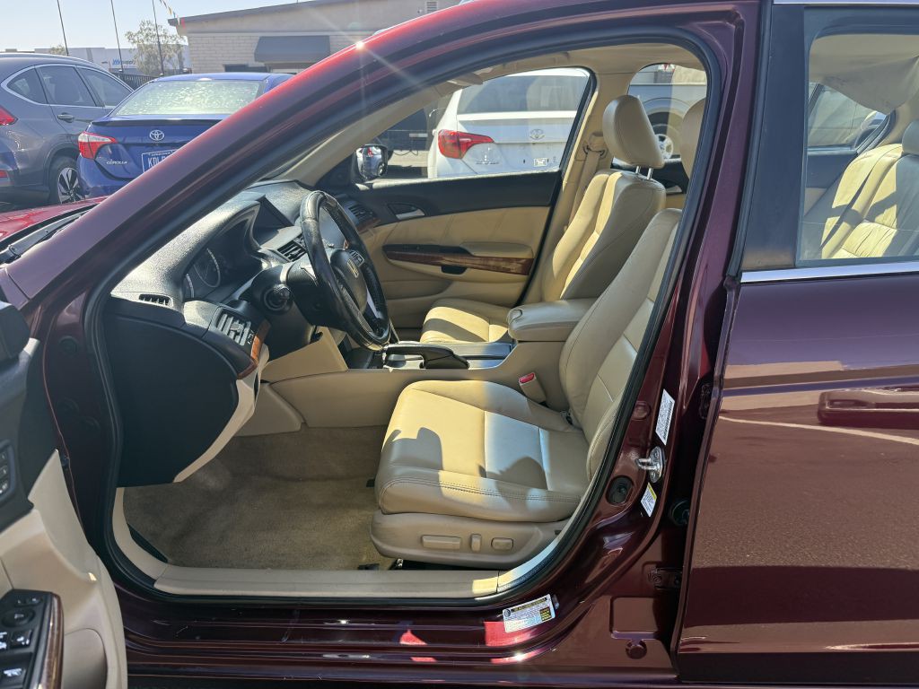 2012 Honda Accord Image 10