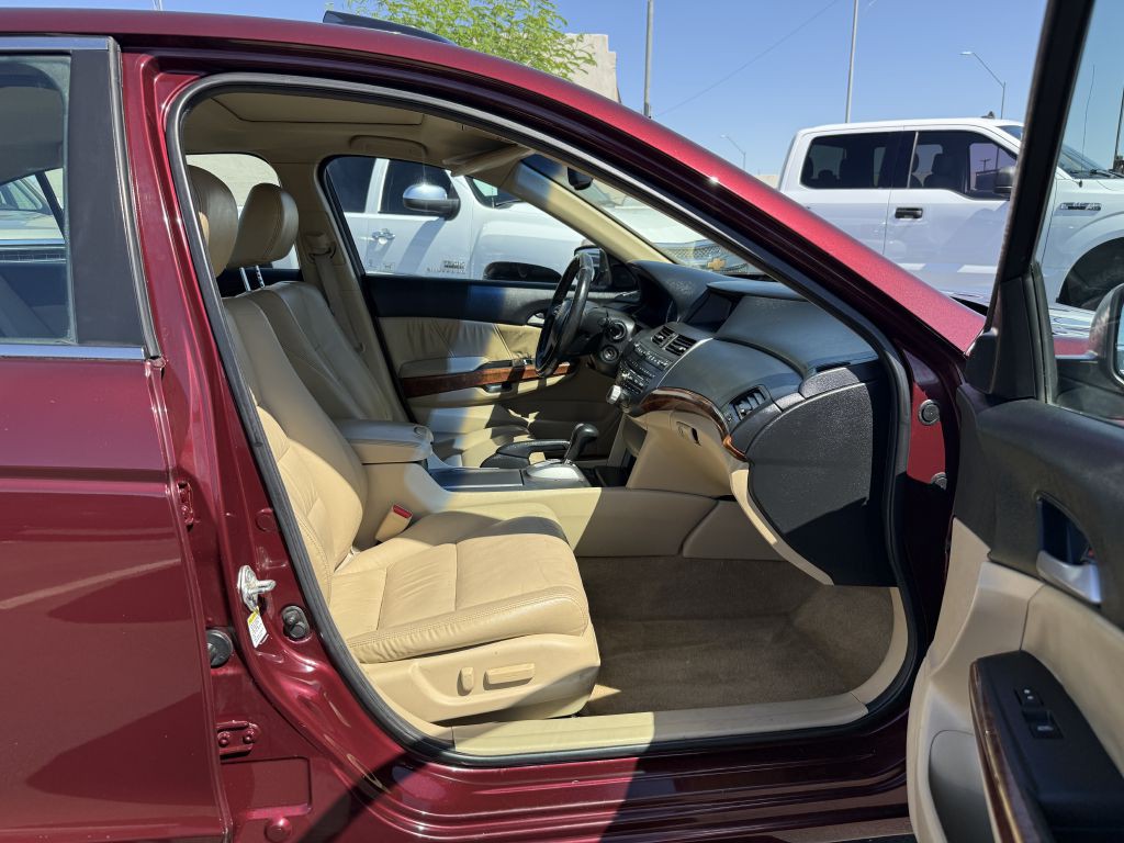 2012 Honda Accord Image 17