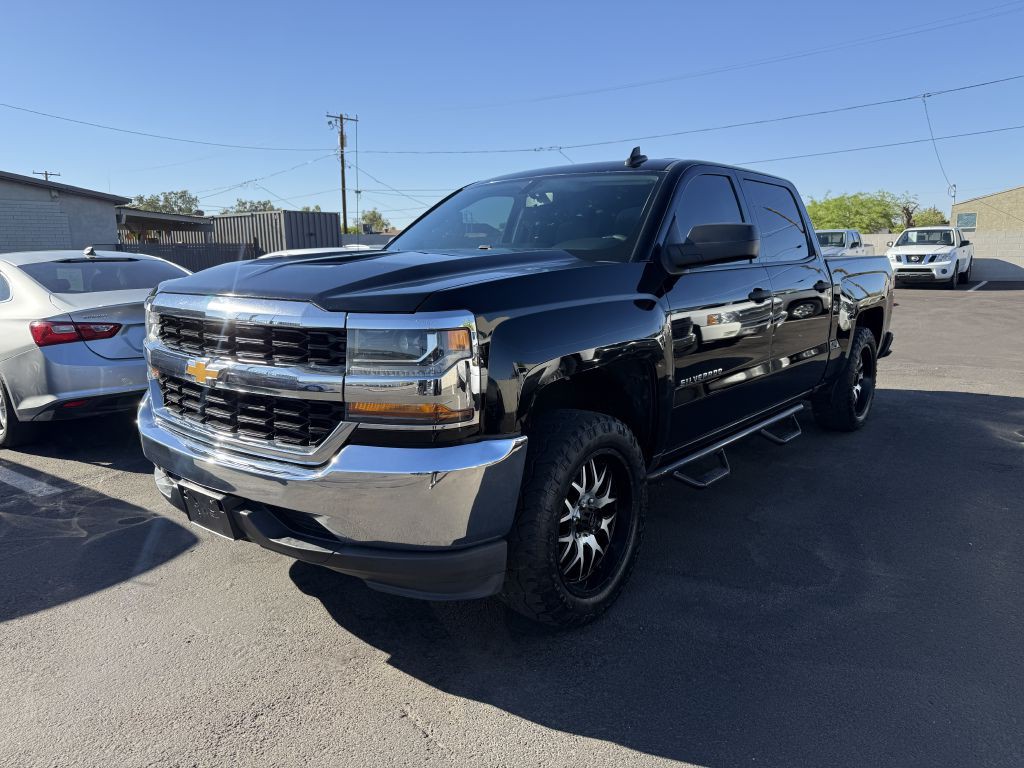 2017 Chevrolet Silverado 1500 Image 1