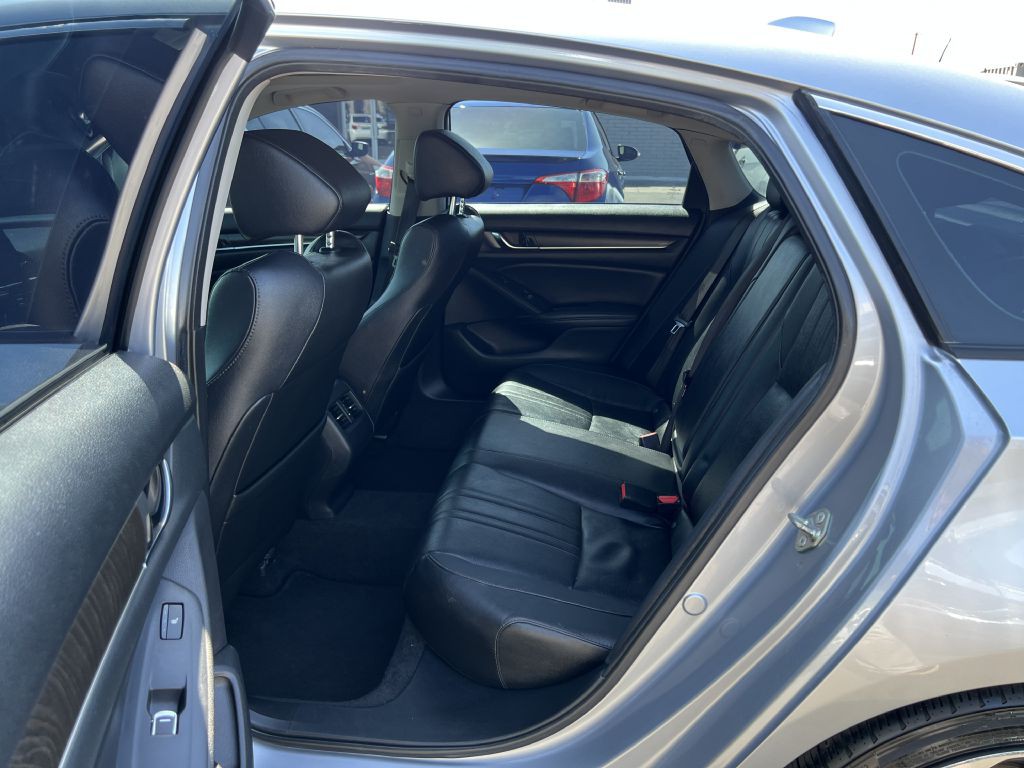 2020 Honda Accord Image 12