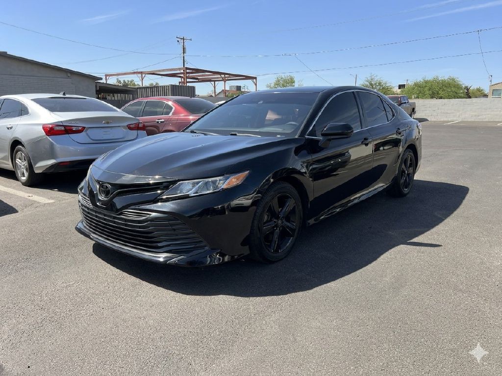 2019 Toyota Camry Image 1