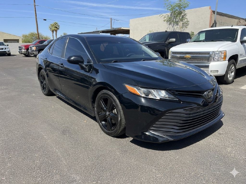 2019 Toyota Camry Image 3