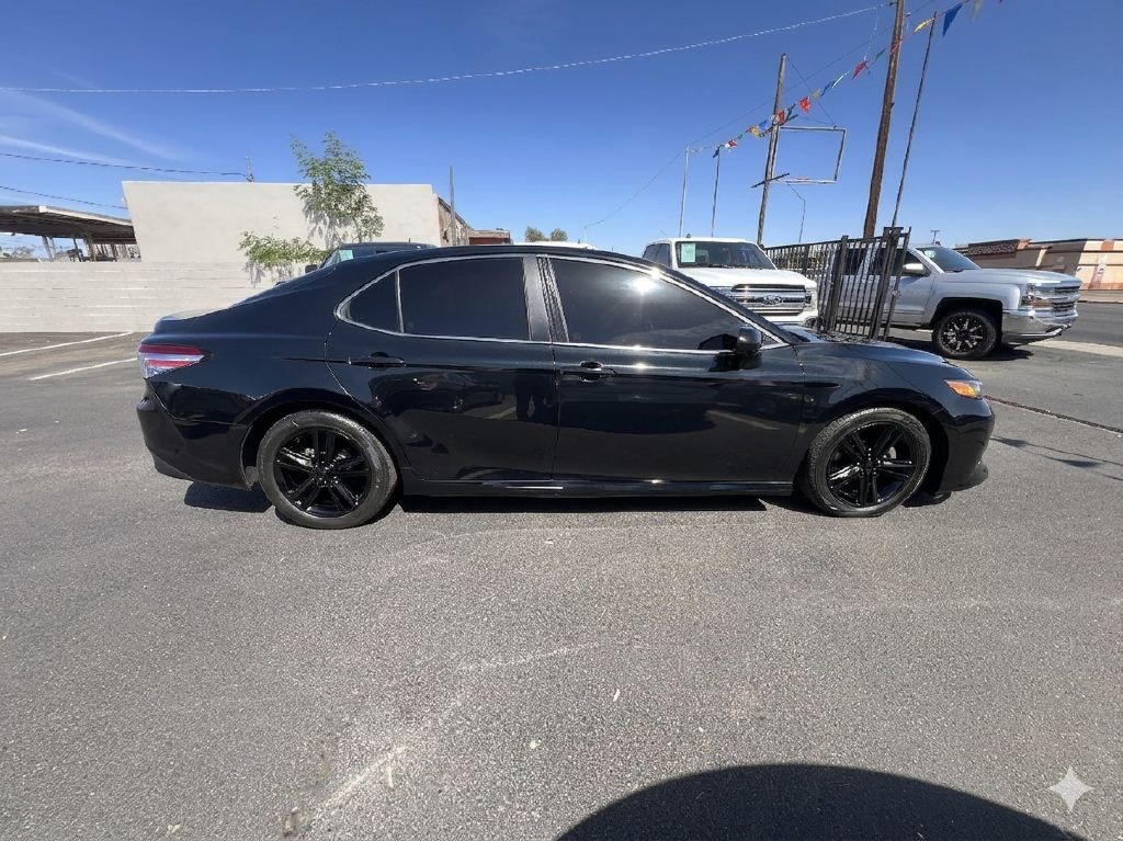 2019 Toyota Camry Image 4