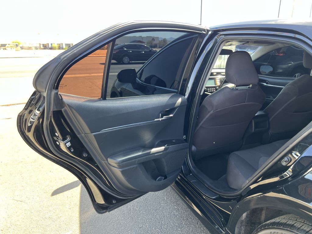 2019 Toyota Camry Image 11