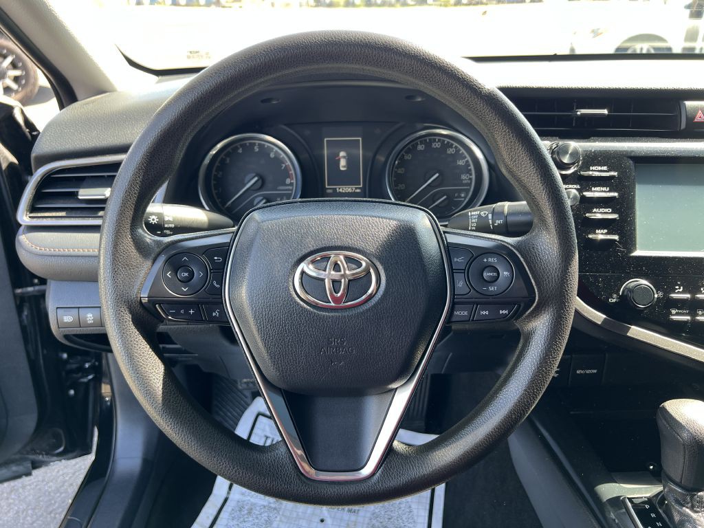 2019 Toyota Camry Image 20