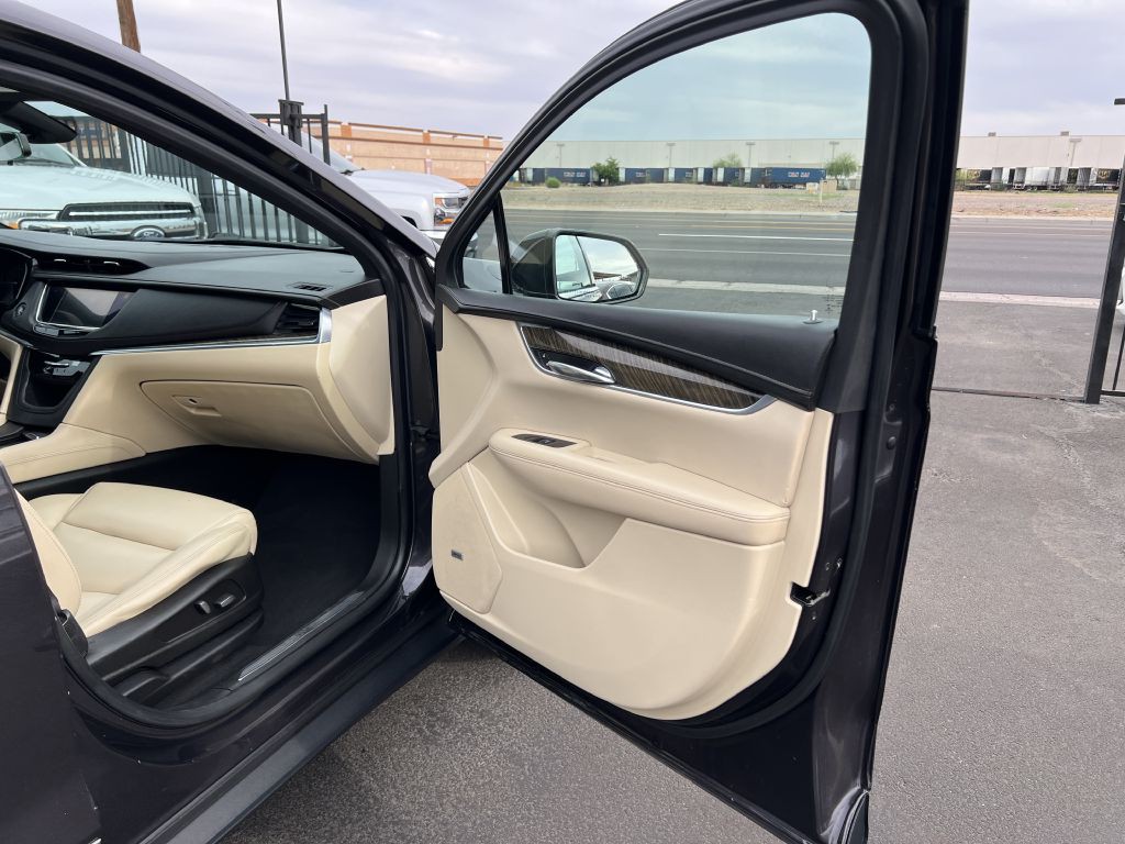 2017 Cadillac XT5 Image 16