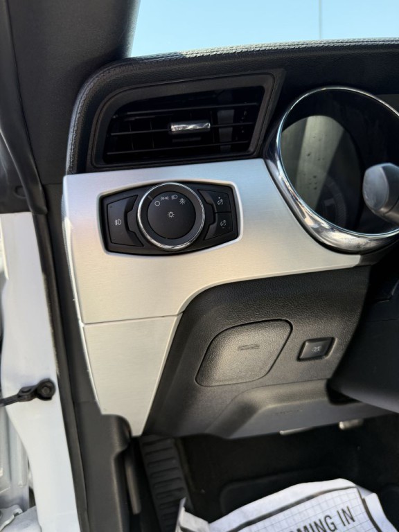 2016 Ford Mustang Image 19