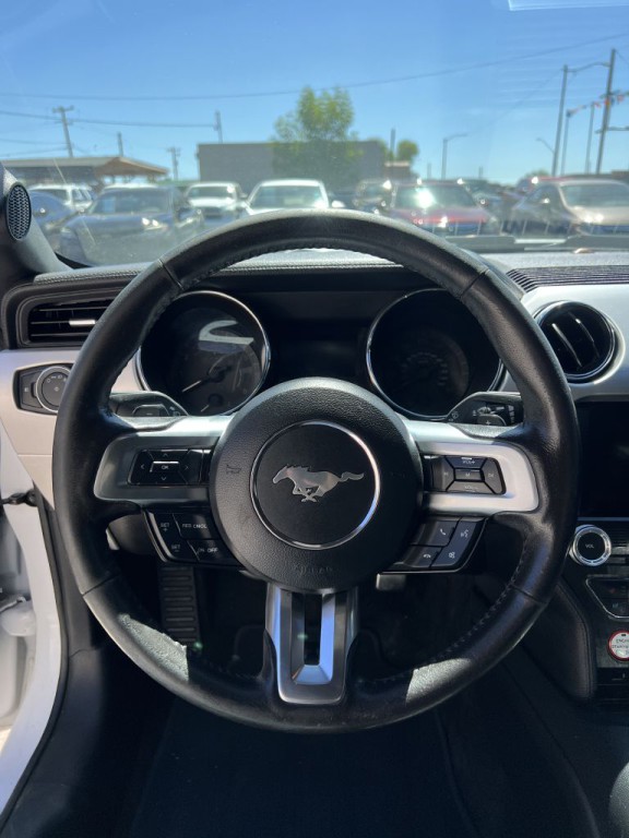 2016 Ford Mustang Image 18