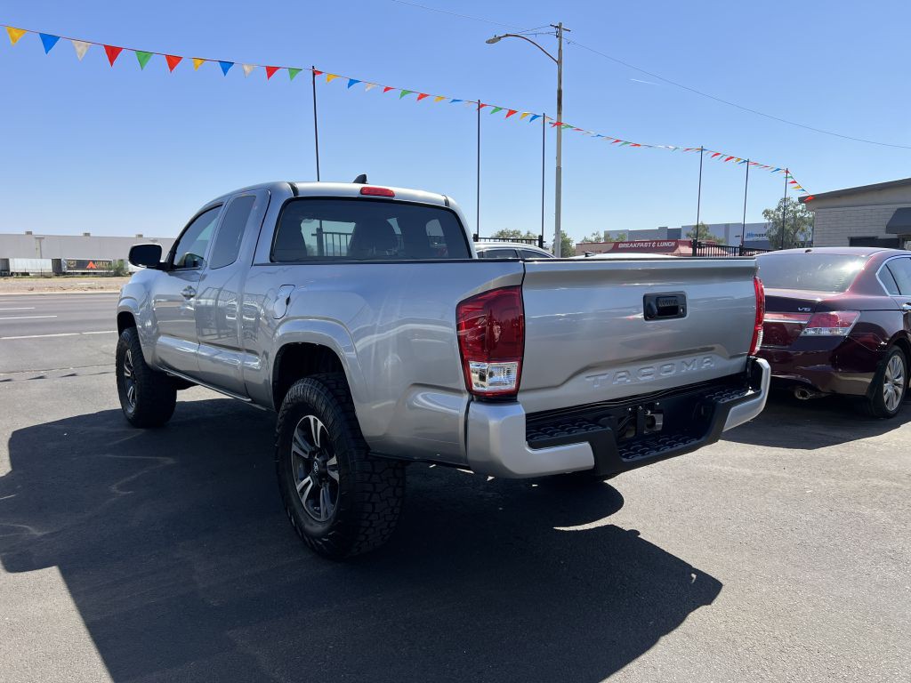 2020 Toyota Tacoma Image 7