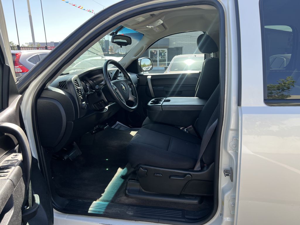 2011 Chevrolet Silverado 1500 Image 8