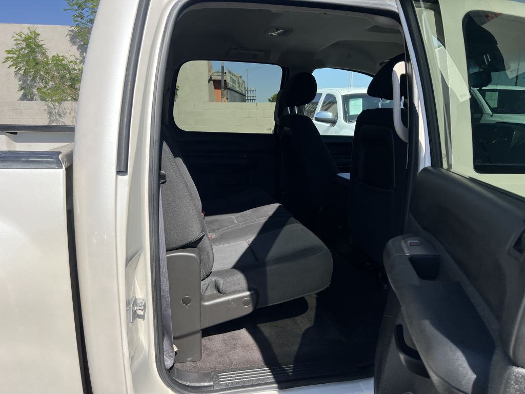 2011 Chevrolet Silverado 1500 Image 12