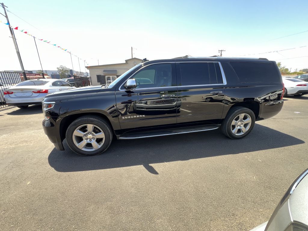 2018 Chevrolet Suburban Image 8