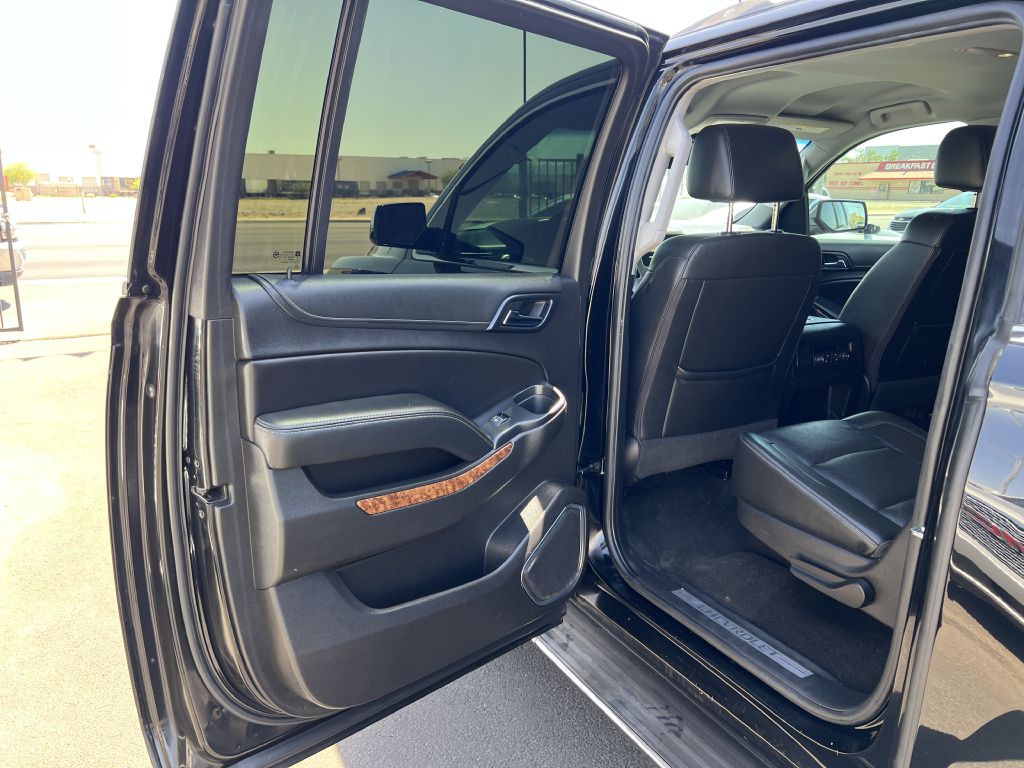 2018 Chevrolet Suburban Image 11