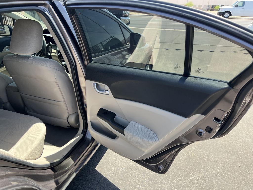 2012 Honda Civic Image 13