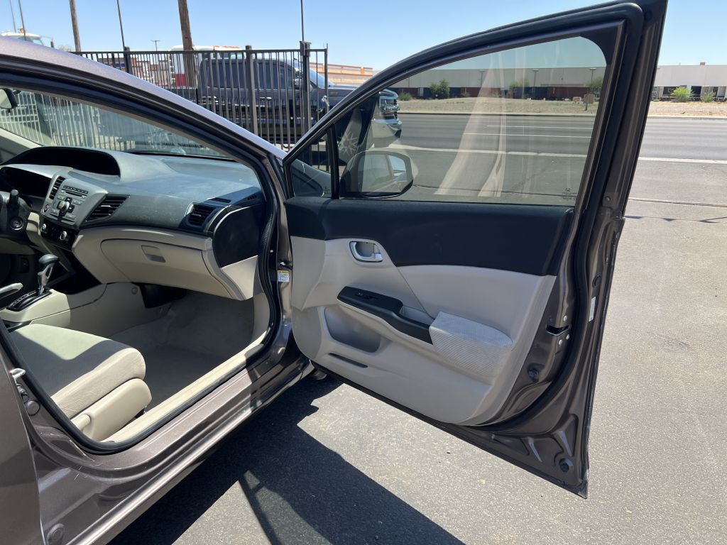 2012 Honda Civic Image 15