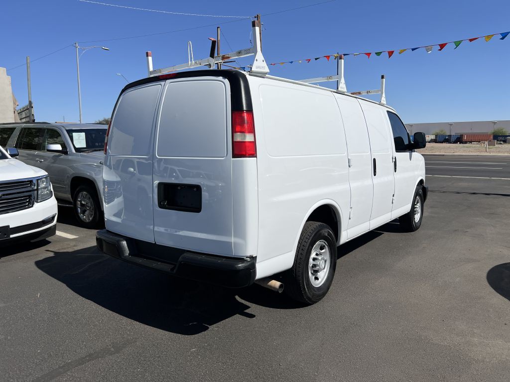 2016 Chevrolet Express Image 5