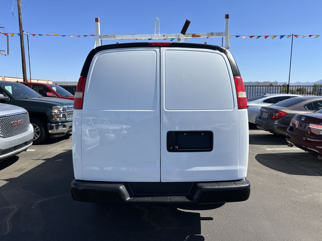2016 Chevrolet Express Image 6