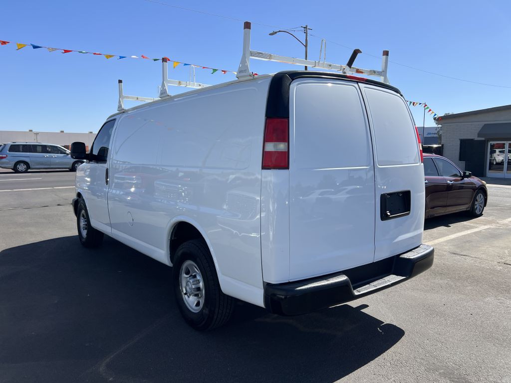 2016 Chevrolet Express Image 7
