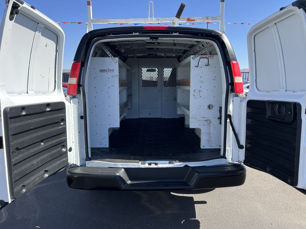 2016 Chevrolet Express Image 11