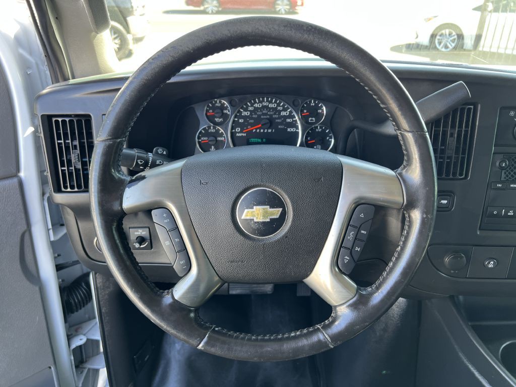 2016 Chevrolet Express Image 17