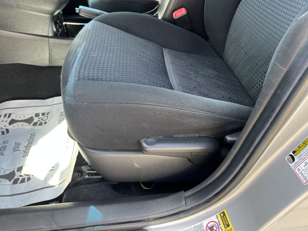 2010 Toyota Corolla Image 20