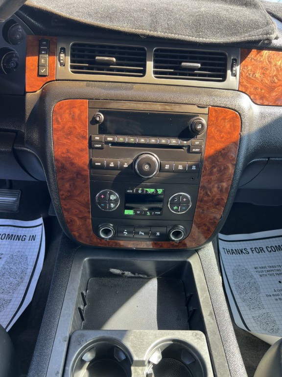 2007 Chevrolet Tahoe Image 25