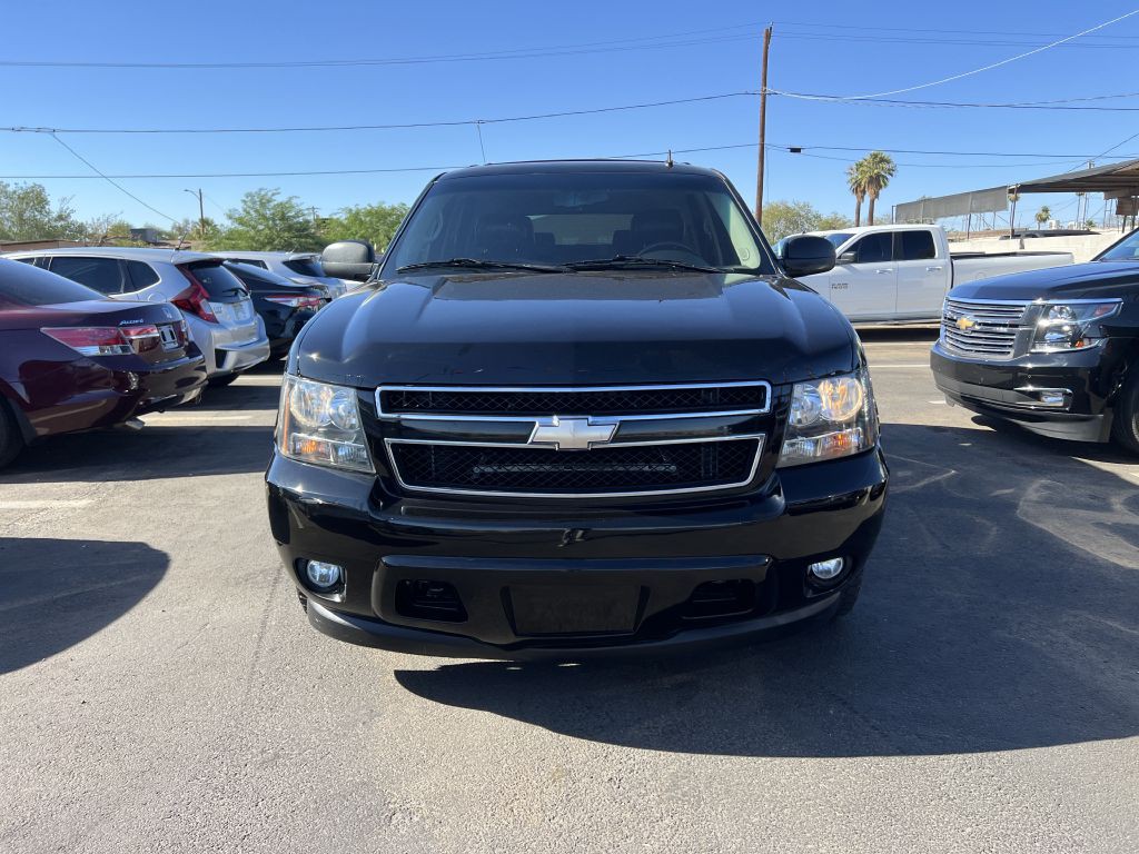 2011 Chevrolet Tahoe Image 2