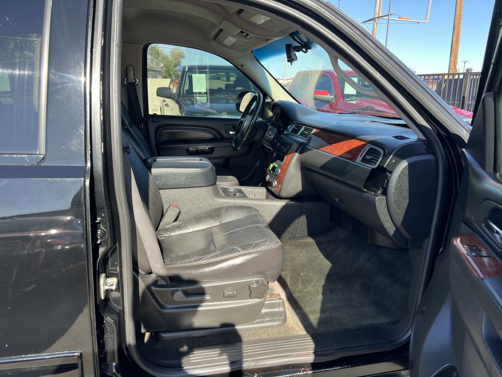 2011 Chevrolet Tahoe Image 18