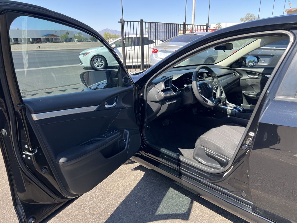 2018 Honda Civic Image 8