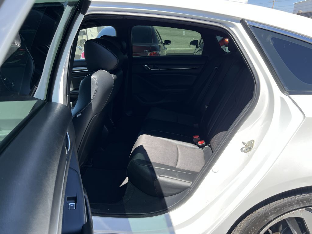 2020 Honda Accord Image 12