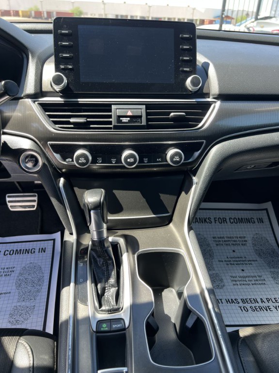 2020 Honda Accord Image 18