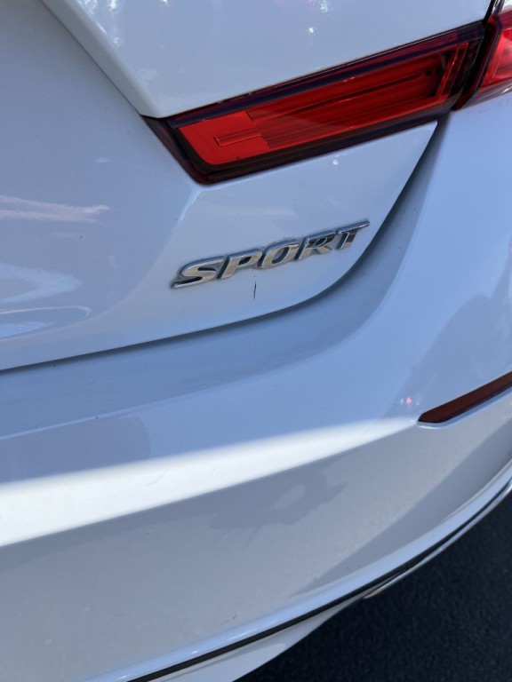 2020 Honda Accord Image 21