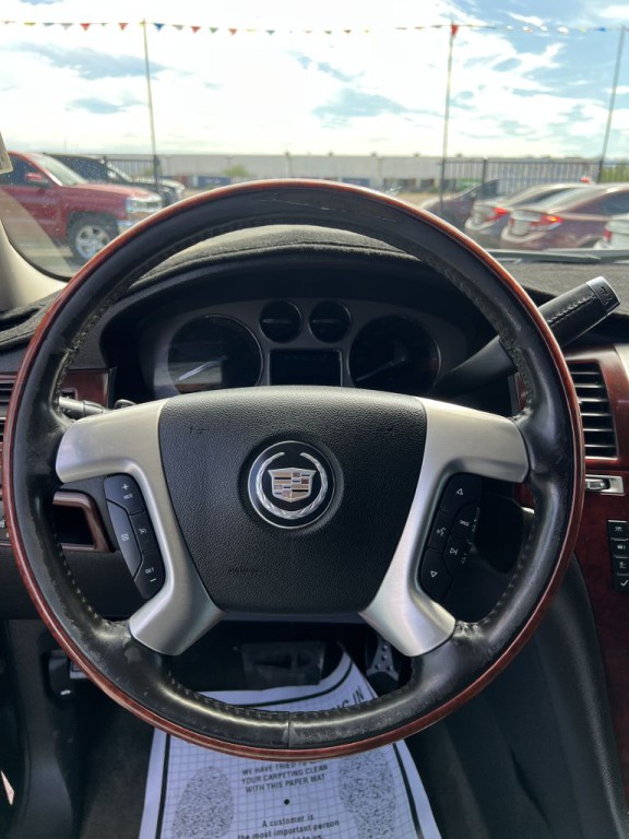 2007 Cadillac Escalade Image 22